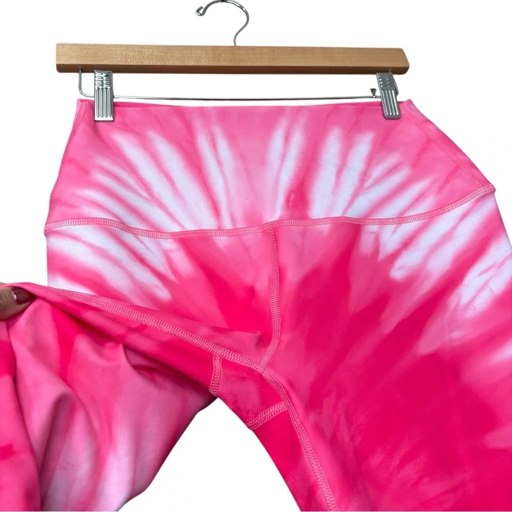 Splits59‎ Bardot 7/8 High Waist Leggings in a pink tie-dye Size Large